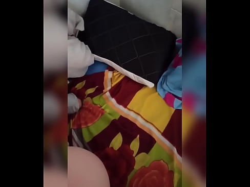 ❤️ Mening xonadoshim uyda yolg'iz qoladi, chunki eri ta'tilga ketadi va men uni sikish va eshagini sut bilan to'ldirish imkoniyatidan foydalanaman ❤️❌ Anal porno uz.naughtyhentai.ru ❤