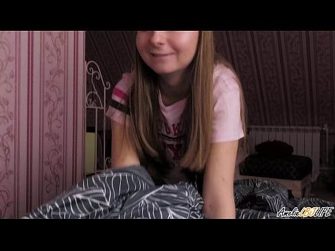 ❤️ Blondie uning BFF ning chuqur so'radi va uning og'ziga Jum oladi ❤️❌ Anal porno uz.naughtyhentai.ru ❤