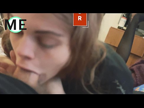 ❤️ Bo'g'iz bo'shlig'i, yirtilgan külotlu çoraplar va yirtilgan poshnalar bilan tanishish yoqimli ❤️❌ Anal porno uz.naughtyhentai.ru ❤
