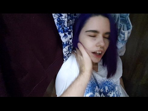 ❤️ Shkafda mening singlimni topib, unga yordam berdi ❤️❌ Anal porno uz.naughtyhentai.ru ❤